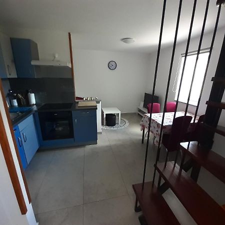 Apartman Sunset Plomin Dış mekan fotoğraf